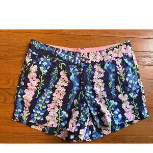 lilly pulitzer Shorts Size 8 Excellent Condition